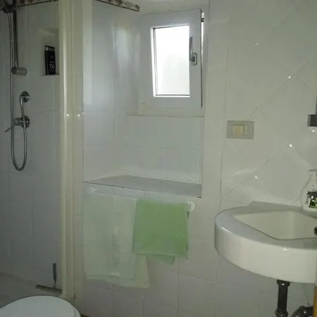 Le Querciolaie Monte Cavallo - Lower Apartment *